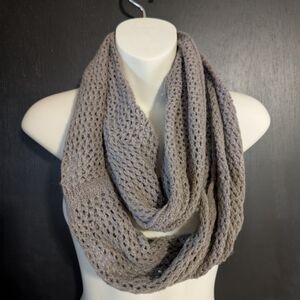 Elegant Gray Knit Infinity Scarf